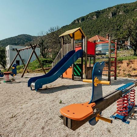 Acacia Hill A3 Lägenhet Ðenovići Exteriör bild